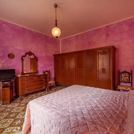 Gio House -